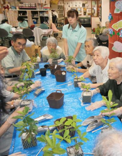 矢澤氏の説明を聞きます