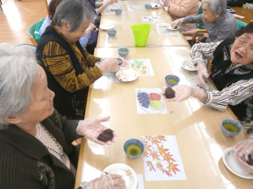 私の見て！　ルームの中に自然と笑いが起こります