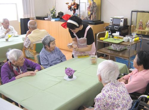 「私コーヒー」「私にはリンゴジュースをお願い」